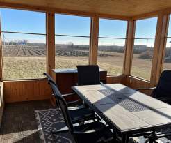 SCREENED-PORCH-1290x860x72